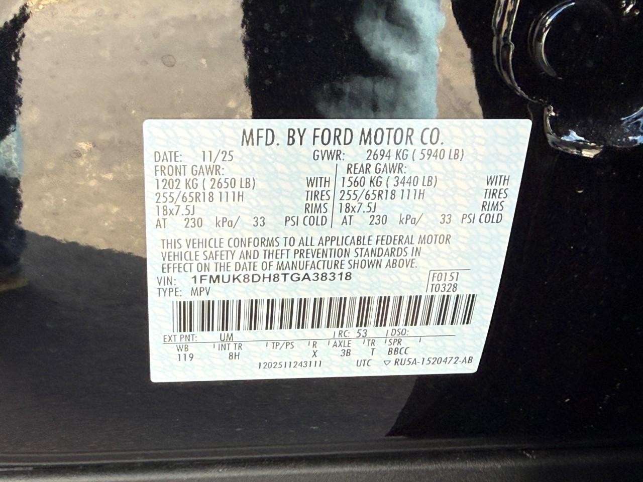 Ford Explorer Vehicle Full-screen Gallery Image 21