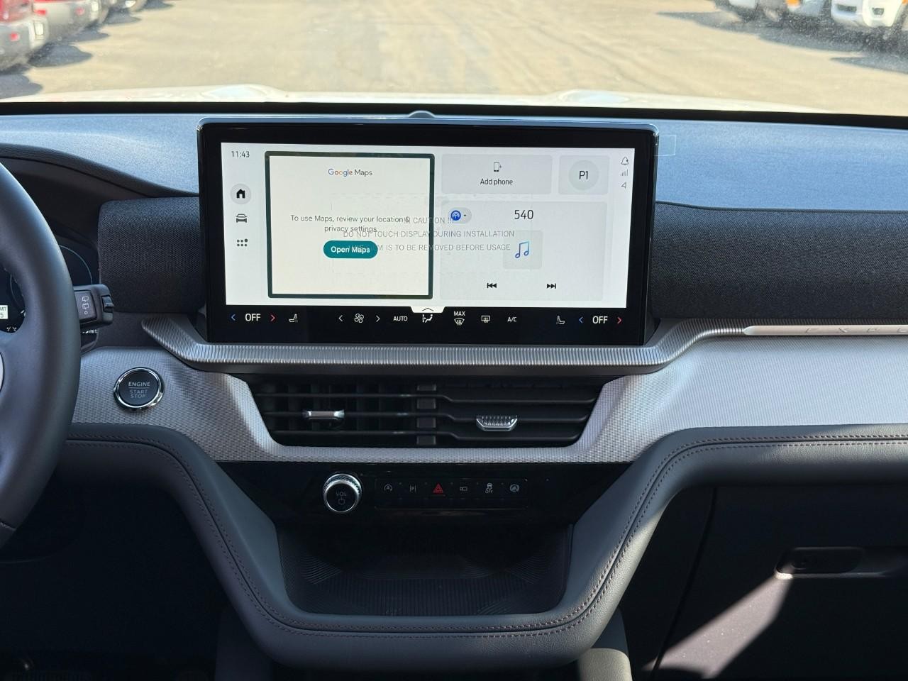 Ford Explorer Vehicle Full-screen Gallery Image 09