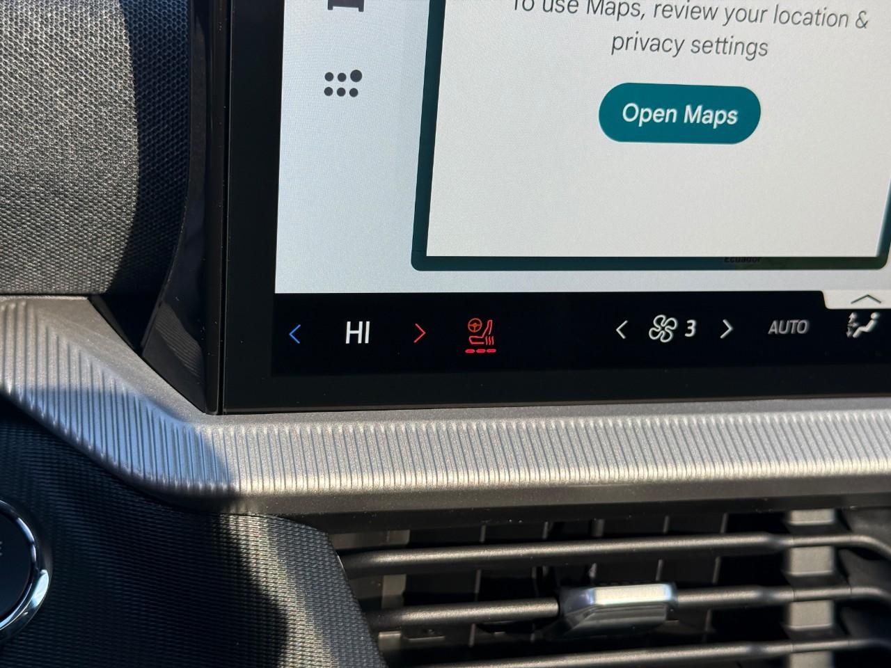 Ford Explorer Vehicle Full-screen Gallery Image 19