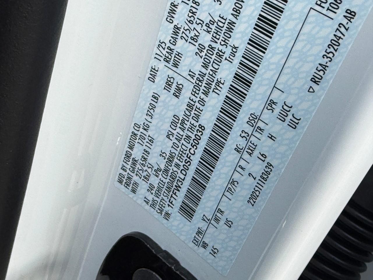 Ford F-150 Vehicle Full-screen Gallery Image 17