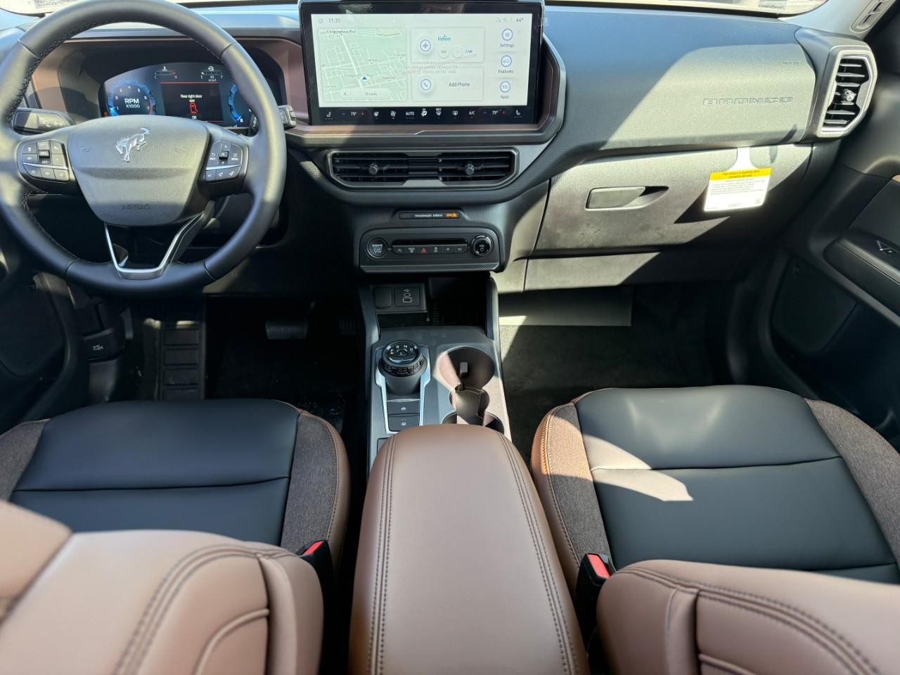 Ford Bronco Sport Vehicle Full-screen Gallery Image 06