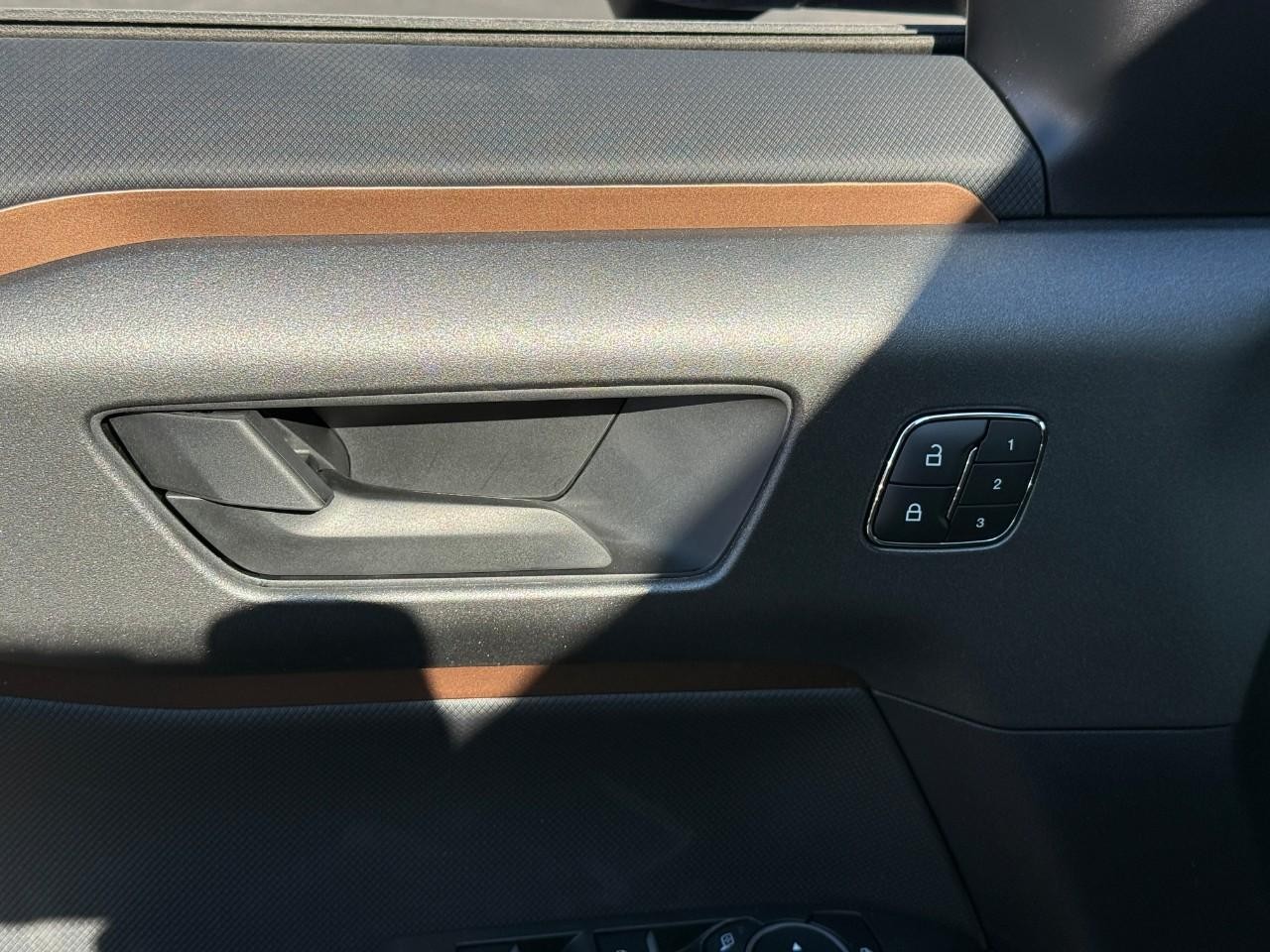 Ford Bronco Sport Vehicle Full-screen Gallery Image 11