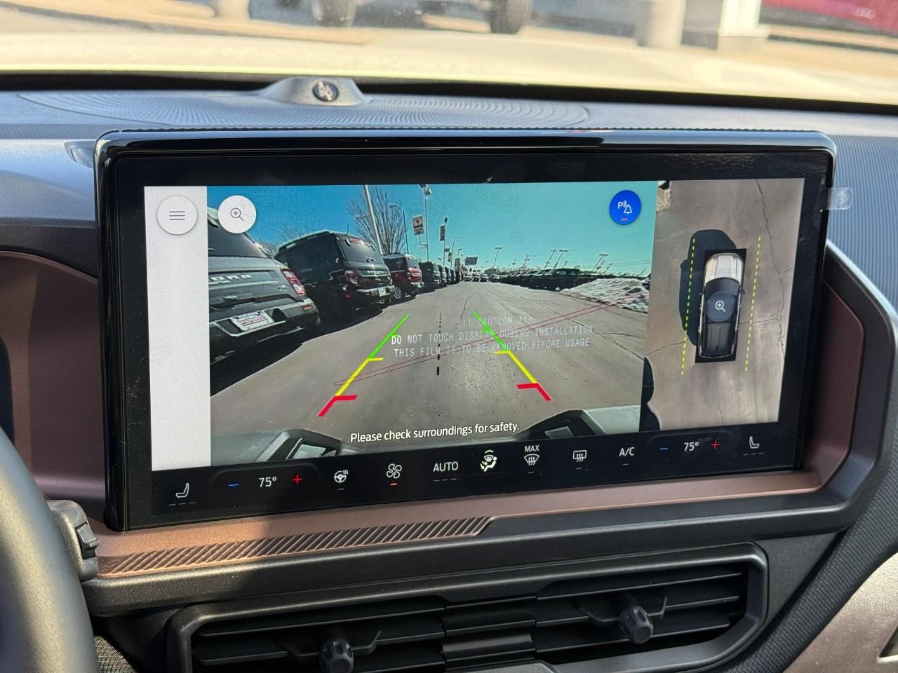 Ford Bronco Sport Vehicle Full-screen Gallery Image 18