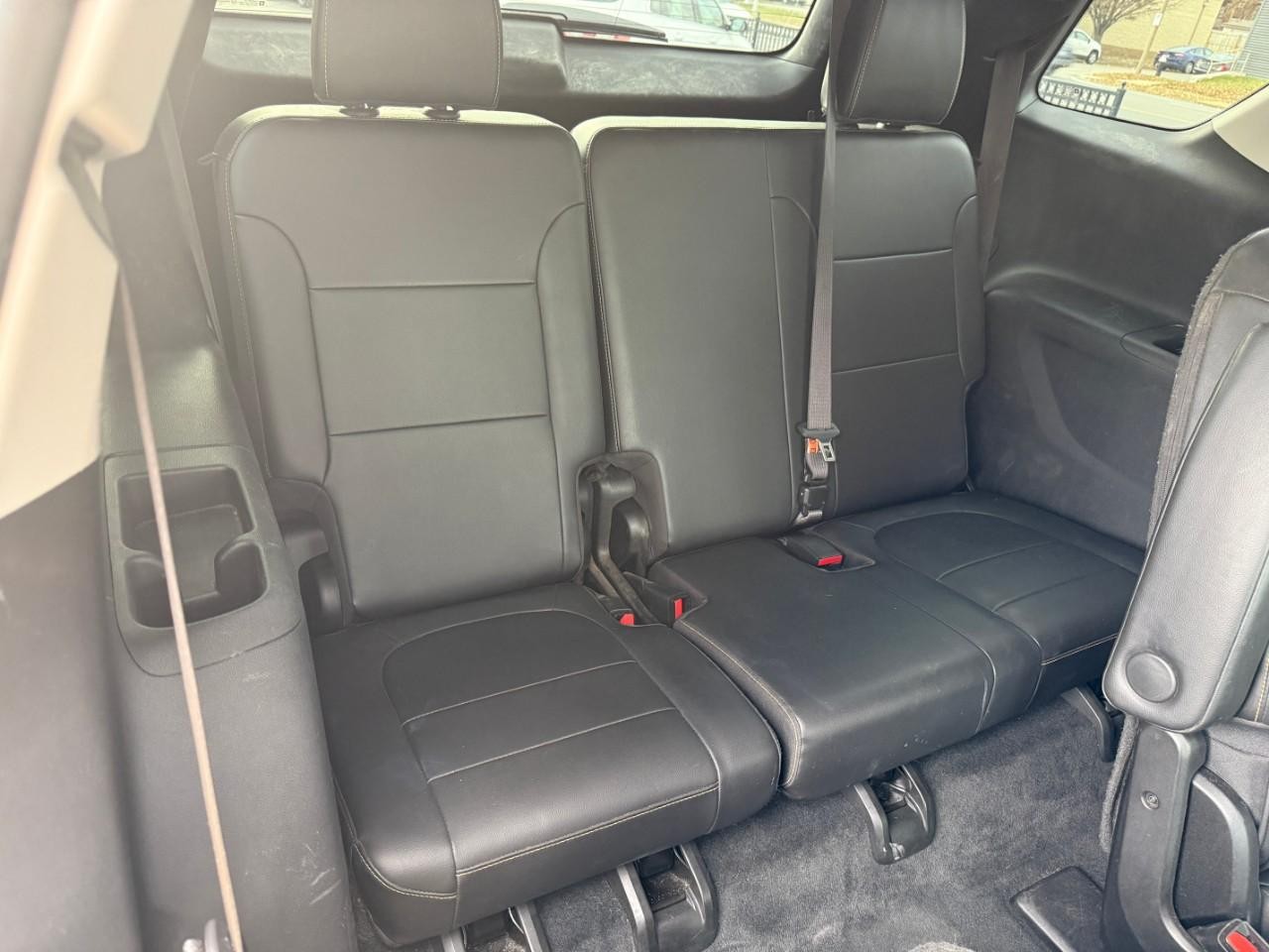 Chevrolet Traverse Vehicle Full-screen Gallery Image 10