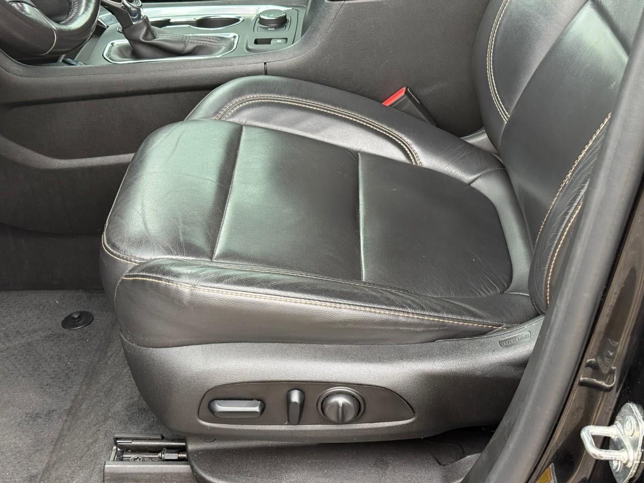 Chevrolet Traverse Vehicle Full-screen Gallery Image 17