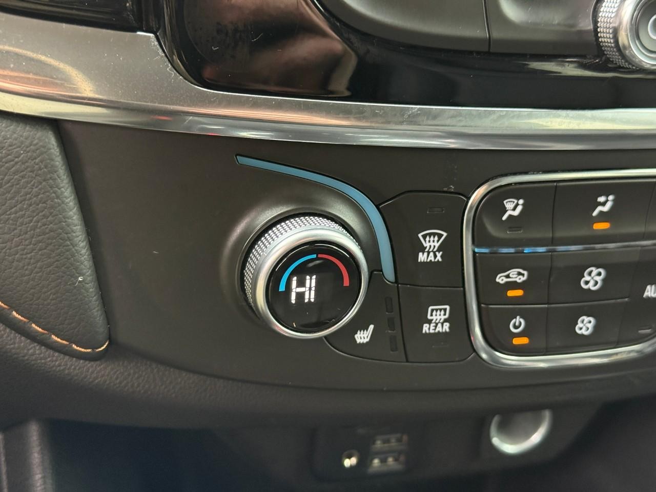 Chevrolet Traverse Vehicle Full-screen Gallery Image 23