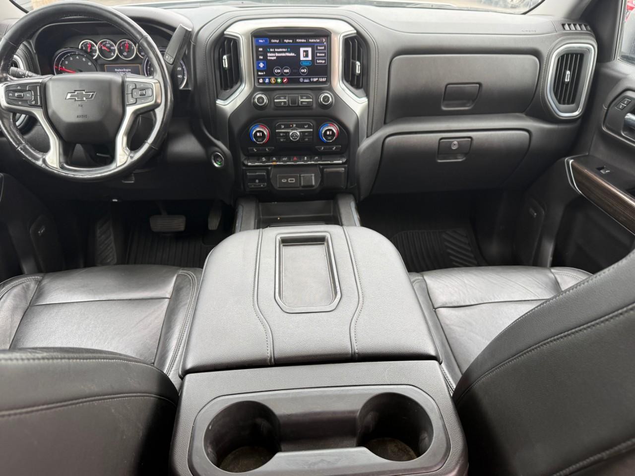 Chevrolet Silverado 1500 Vehicle Full-screen Gallery Image 11