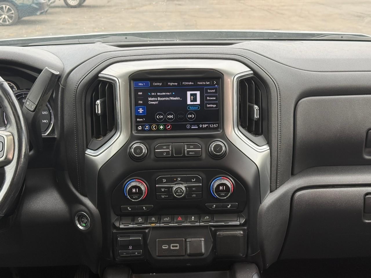 Chevrolet Silverado 1500 Vehicle Full-screen Gallery Image 13