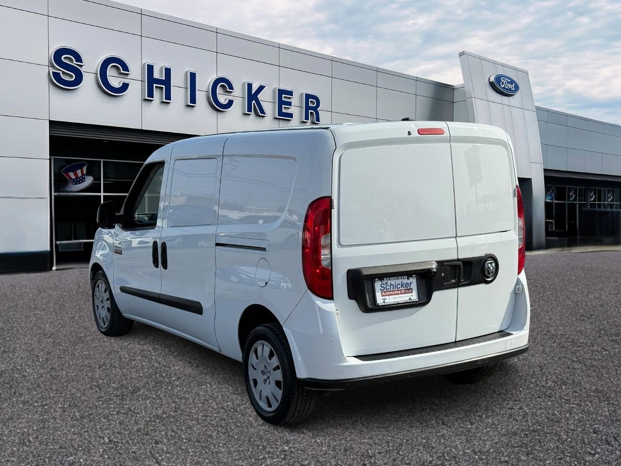 Ram ProMaster City Cargo Van Vehicle Full-screen Gallery Image 03