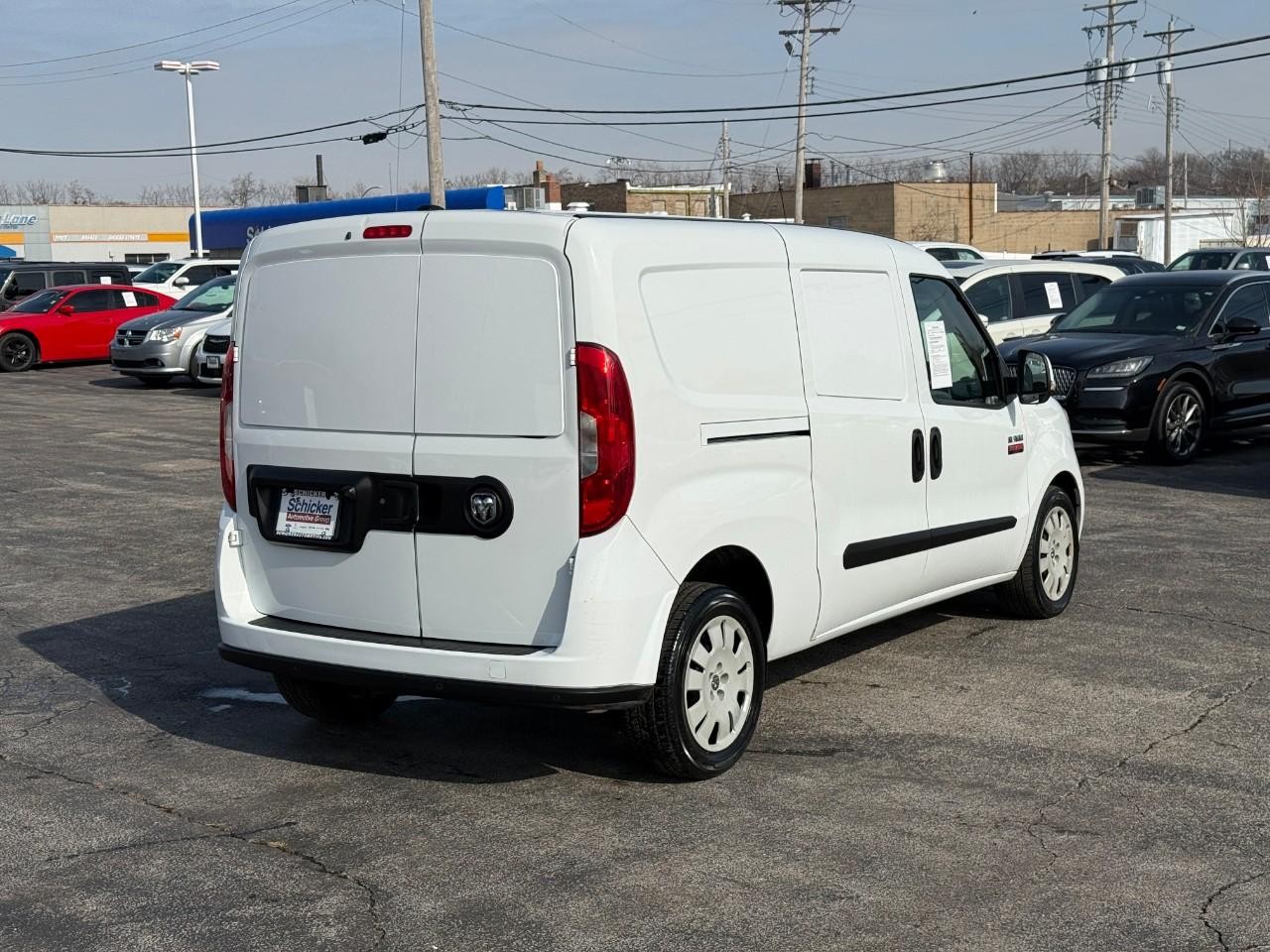 Ram ProMaster City Cargo Van Vehicle Full-screen Gallery Image 17