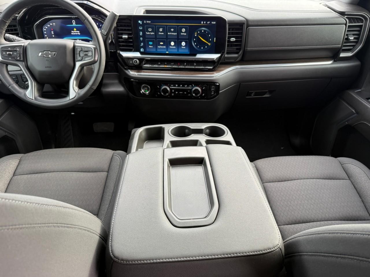 Chevrolet Silverado 1500 Vehicle Full-screen Gallery Image 10