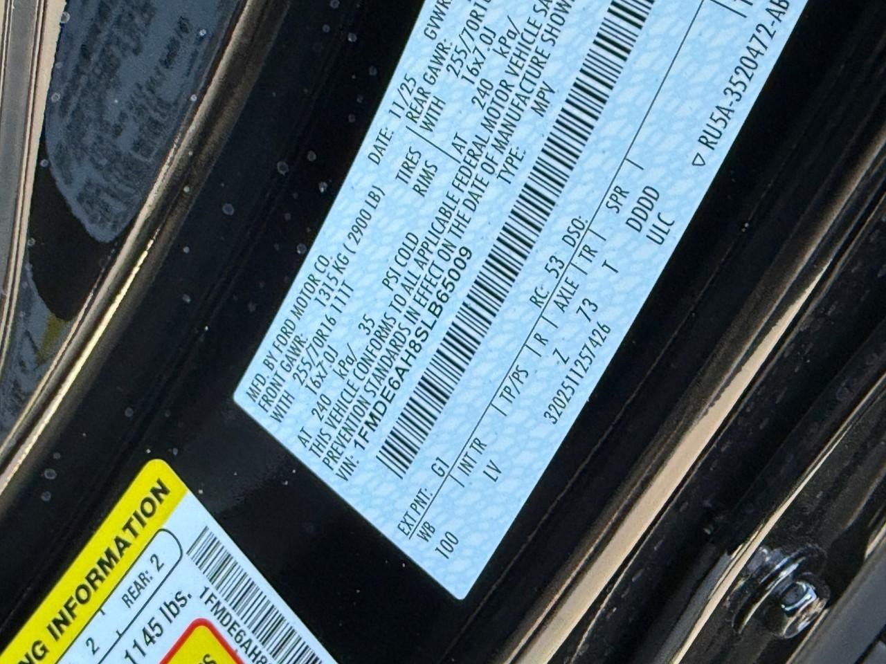 Ford Bronco Vehicle Full-screen Gallery Image 16