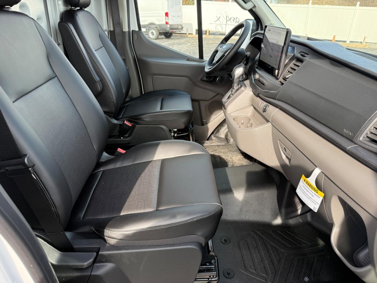 Ford Transit Cargo Van Vehicle Full-screen Gallery Image 06