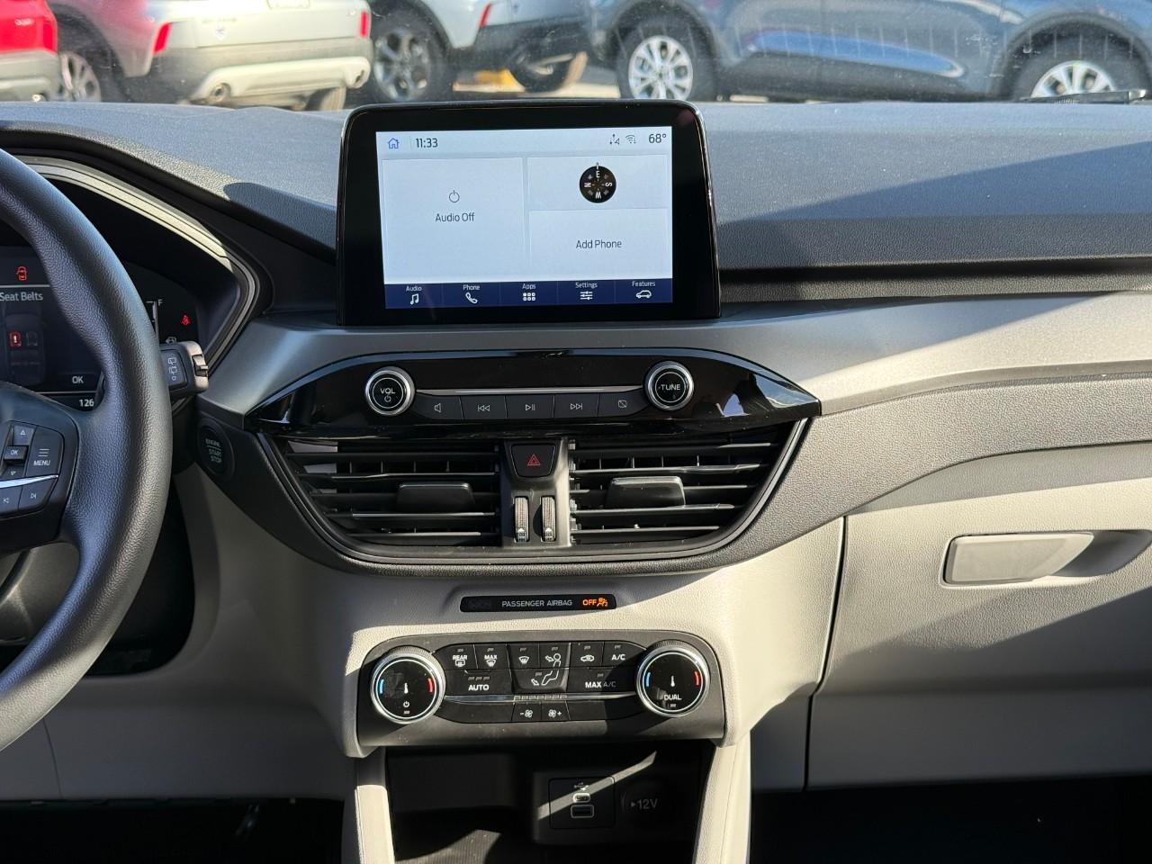 Ford Escape Vehicle Full-screen Gallery Image 09