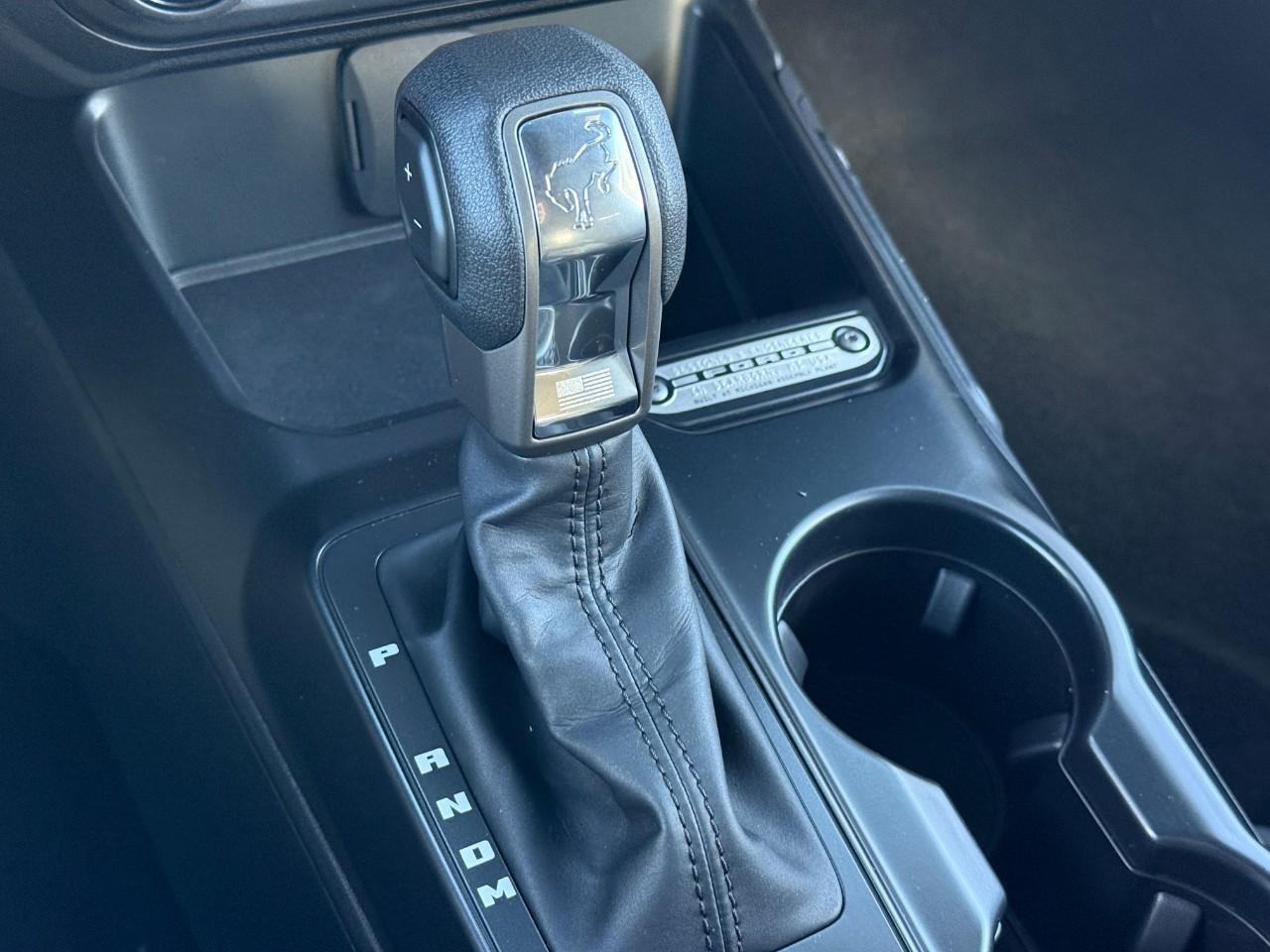 Ford Bronco Vehicle Full-screen Gallery Image 11