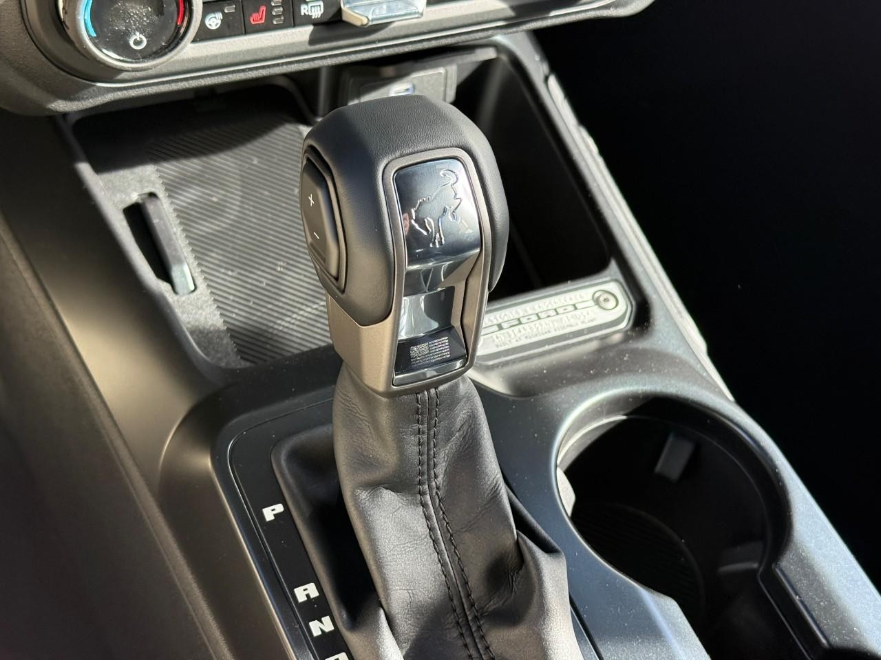 Ford Bronco Vehicle Full-screen Gallery Image 15