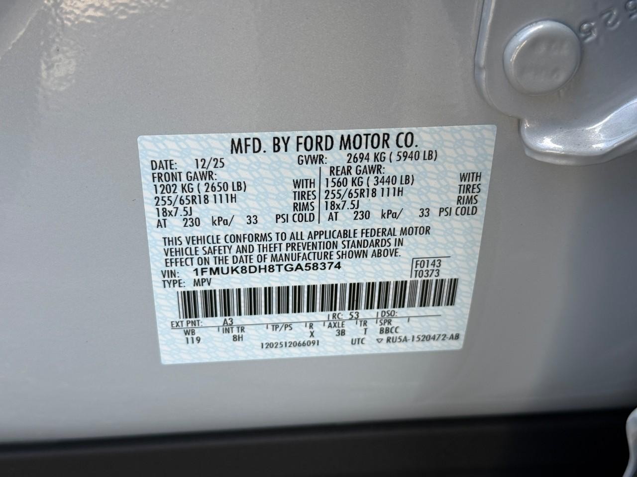 Ford Explorer Vehicle Full-screen Gallery Image 20