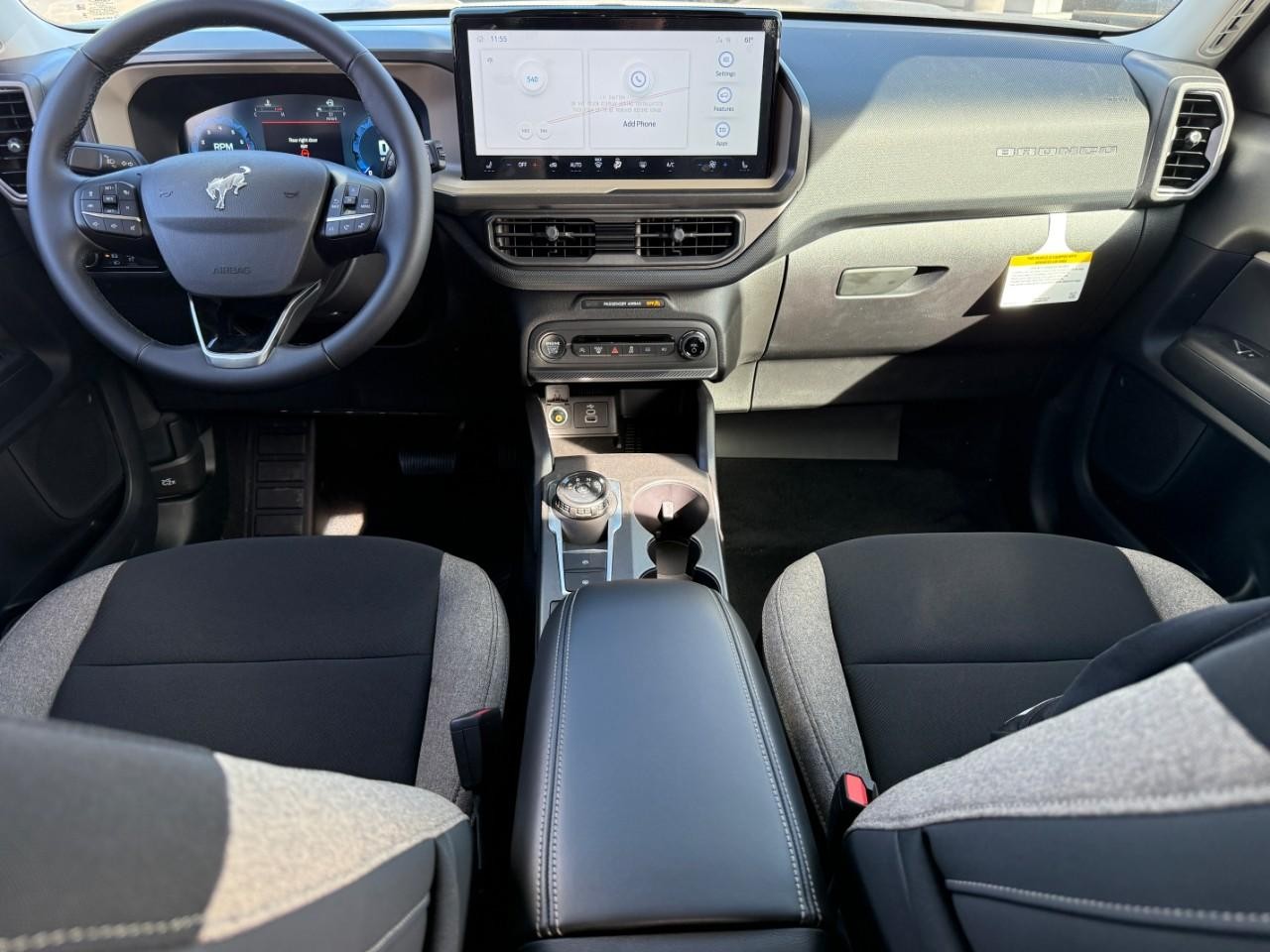 Ford Bronco Sport Vehicle Full-screen Gallery Image 07