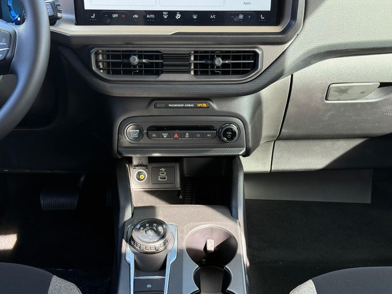 Ford Bronco Sport Vehicle Full-screen Gallery Image 10