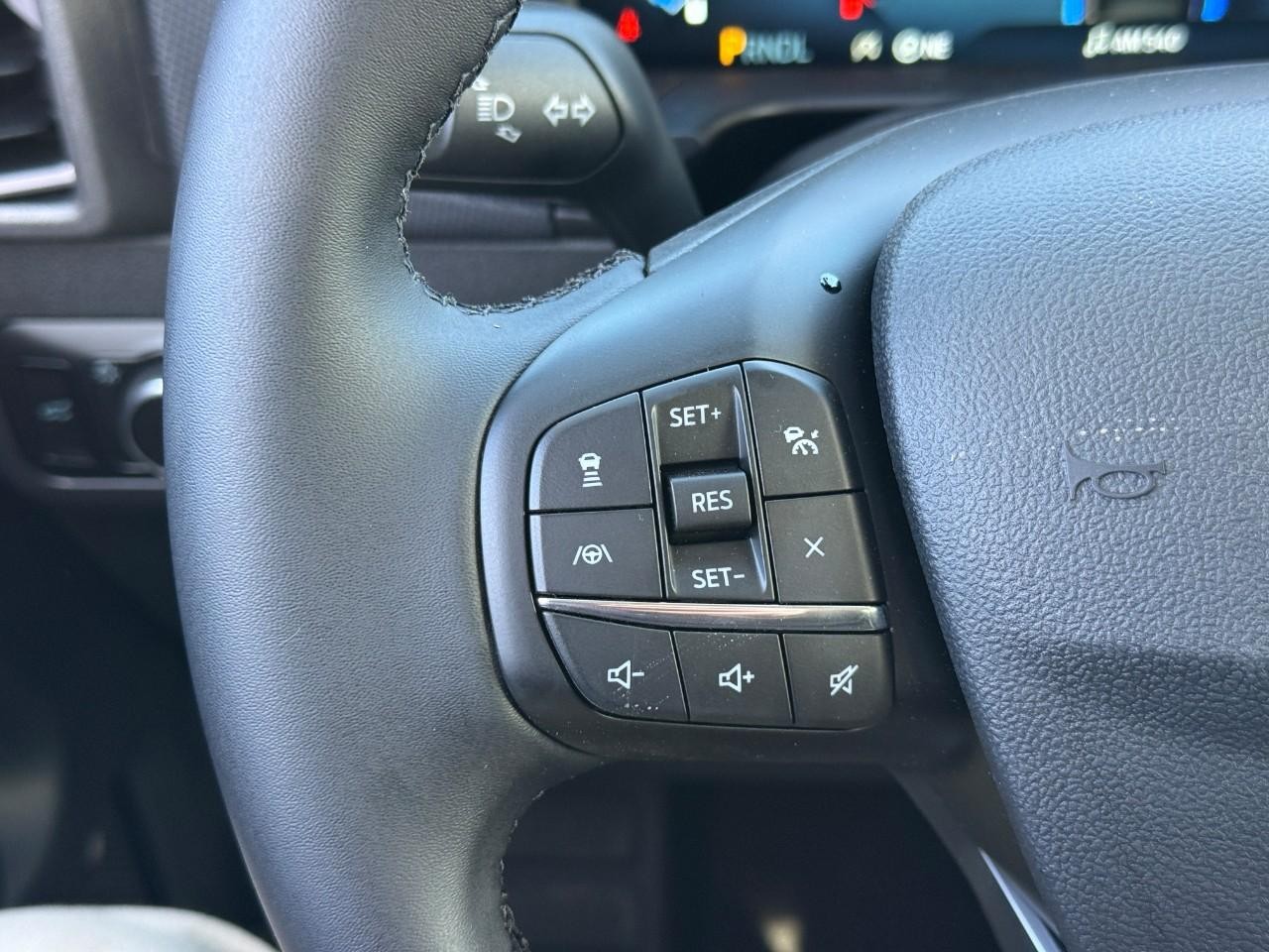 Ford Bronco Sport Vehicle Full-screen Gallery Image 14