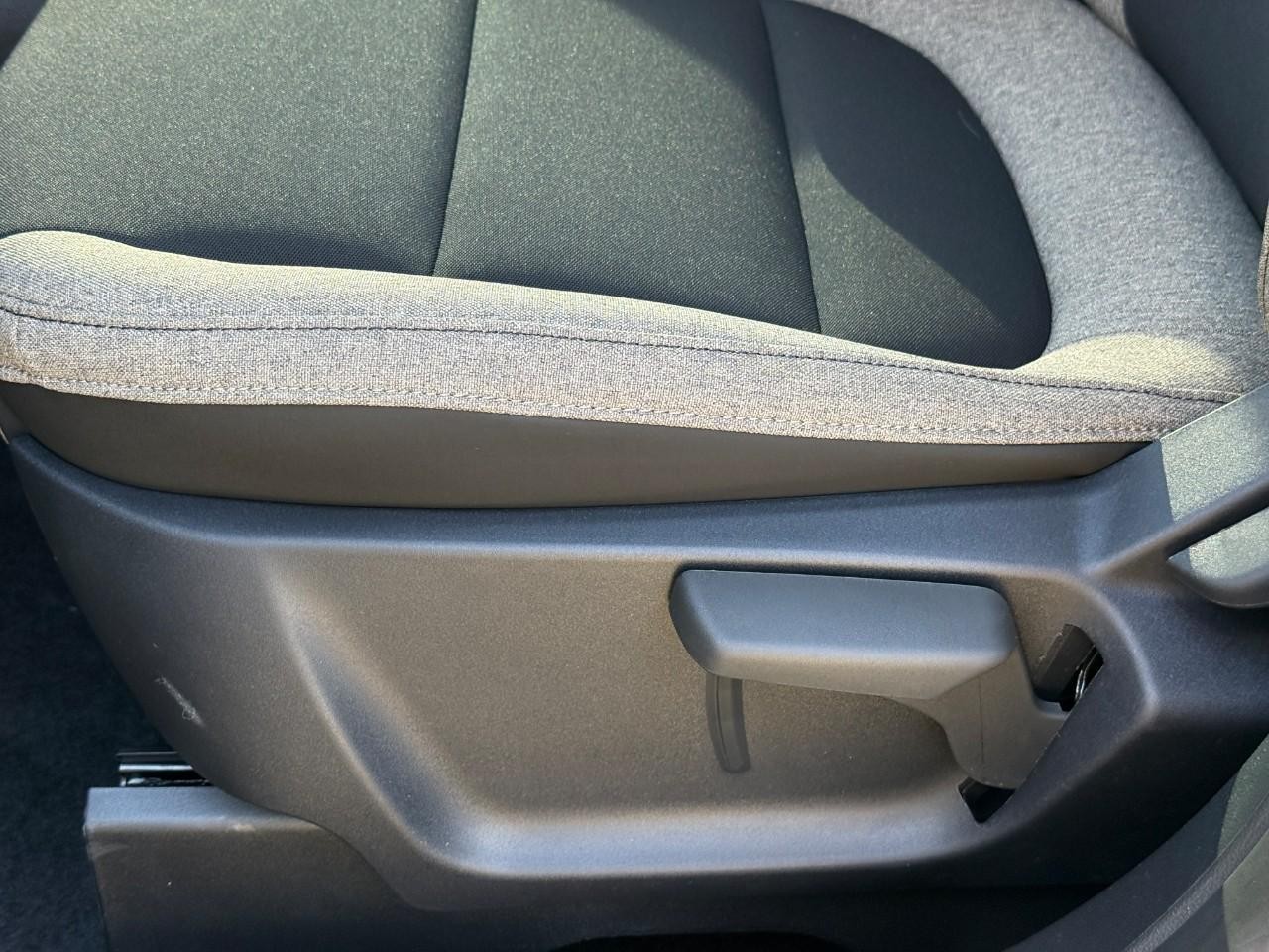 Ford Bronco Sport Vehicle Full-screen Gallery Image 13