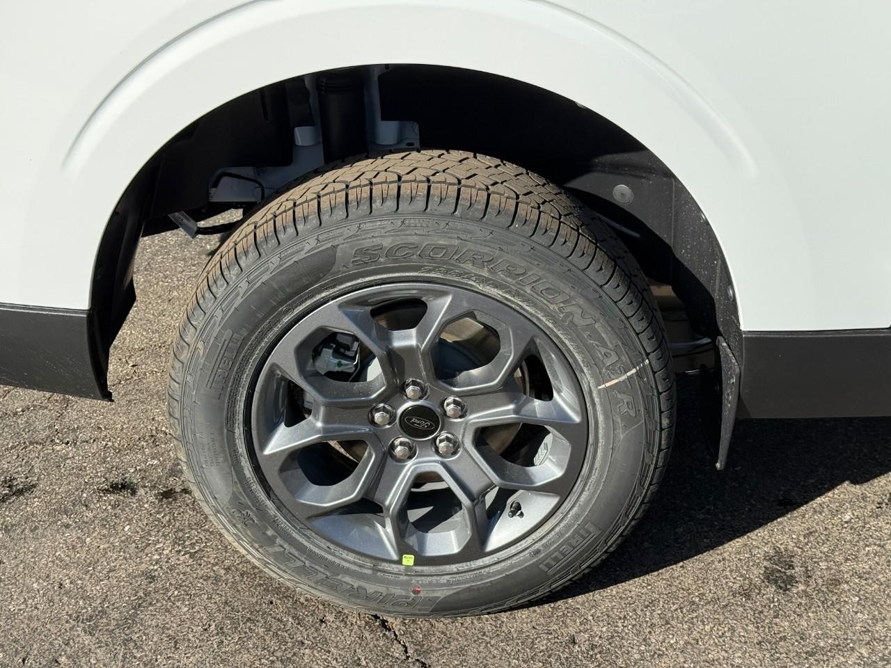 Ford Maverick Vehicle Full-screen Gallery Image 04