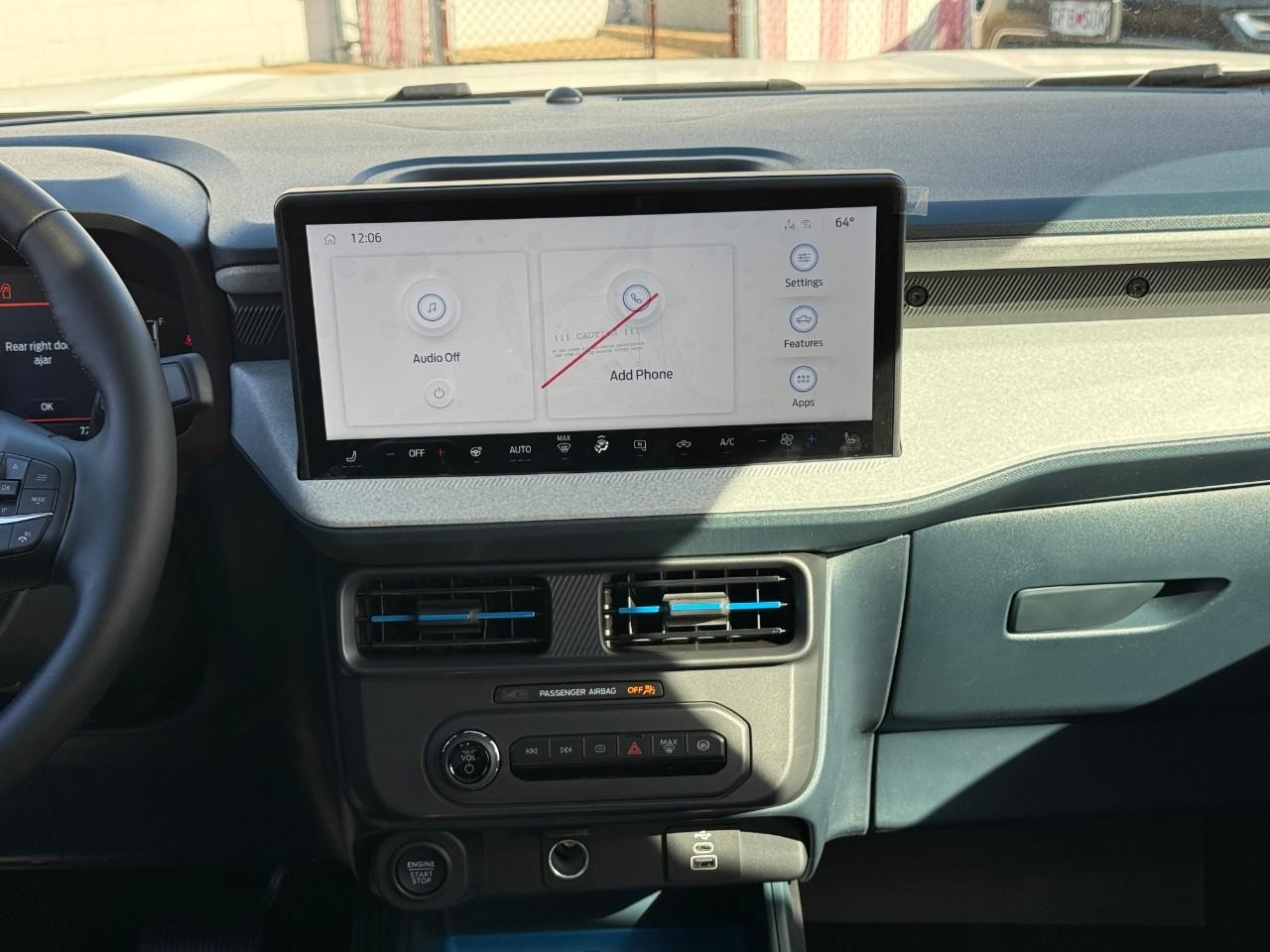 Ford Maverick Vehicle Full-screen Gallery Image 08