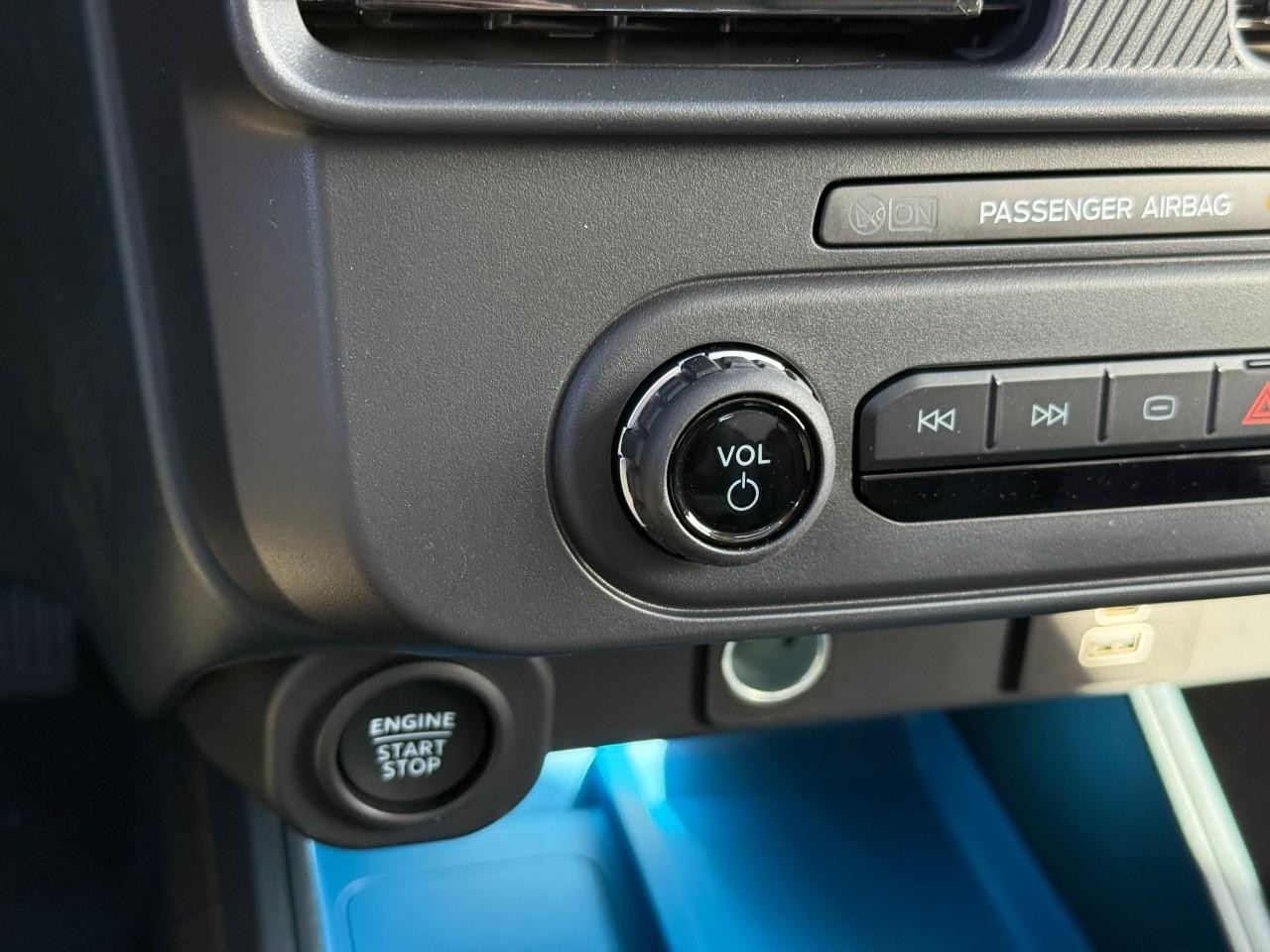 Ford Maverick Vehicle Full-screen Gallery Image 16