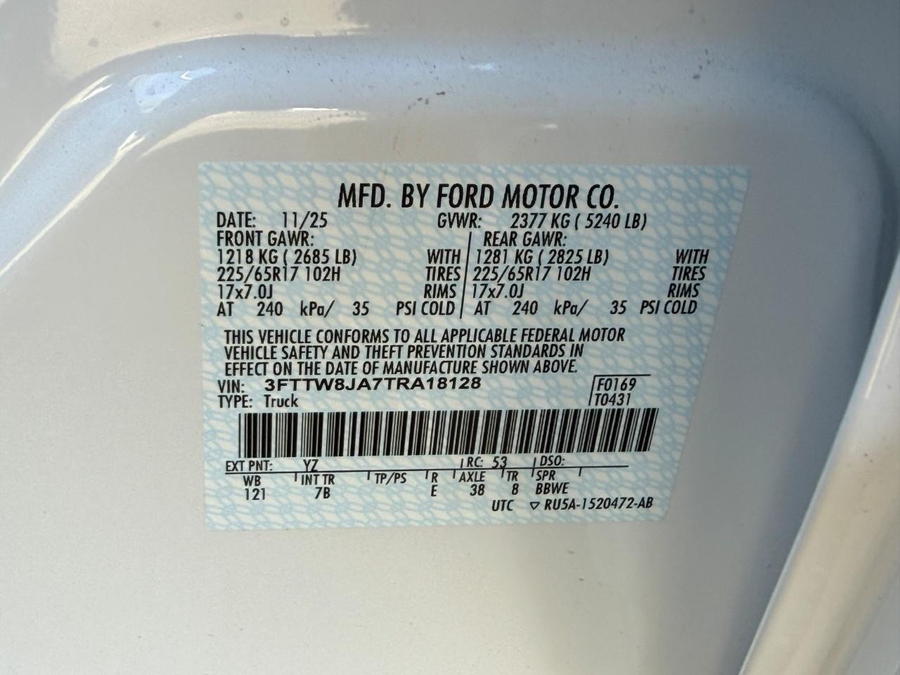 Ford Maverick Vehicle Full-screen Gallery Image 19