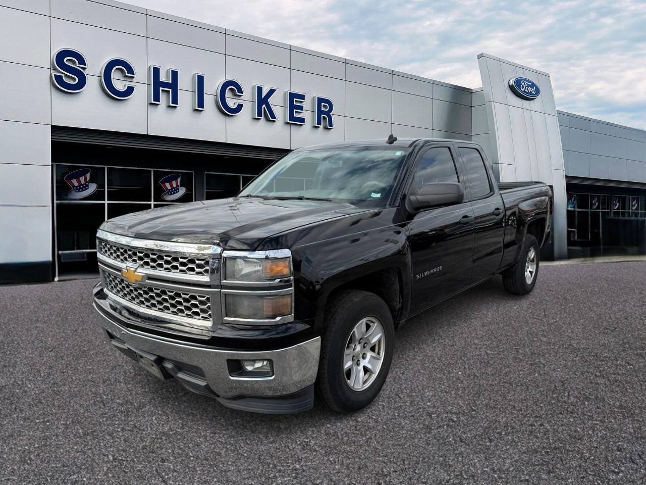 Chevrolet Silverado 1500 Vehicle Full-screen Gallery Image 01