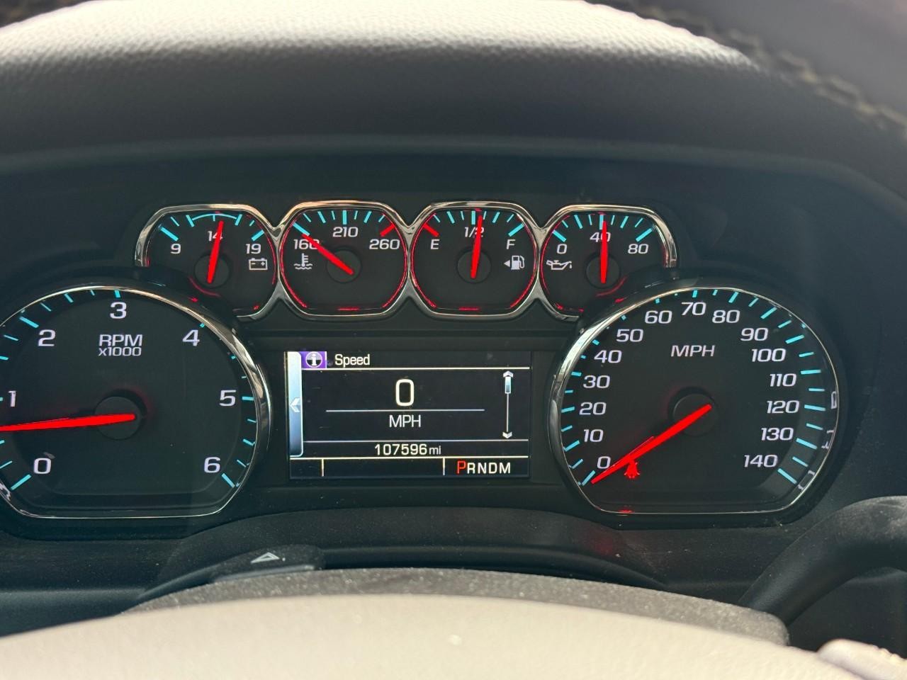 Chevrolet Silverado 1500 Vehicle Full-screen Gallery Image 19