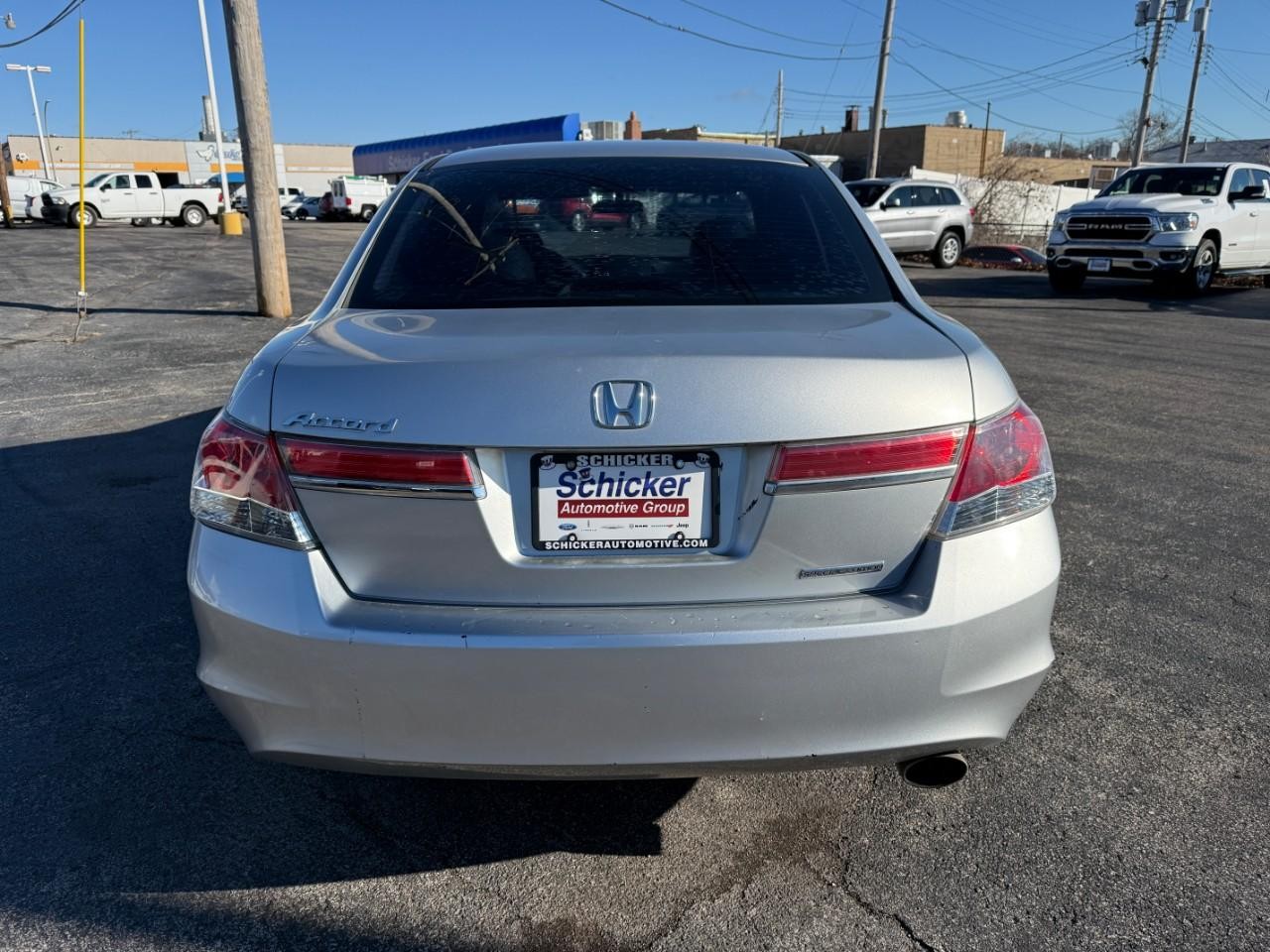 Honda Accord Sedan Vehicle Full-screen Gallery Image 07
