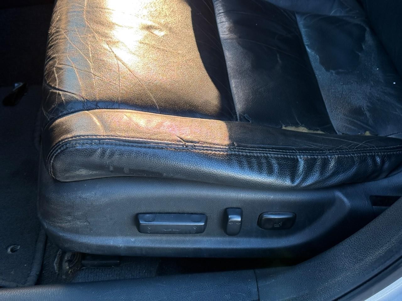 Honda Accord Sedan Vehicle Full-screen Gallery Image 17