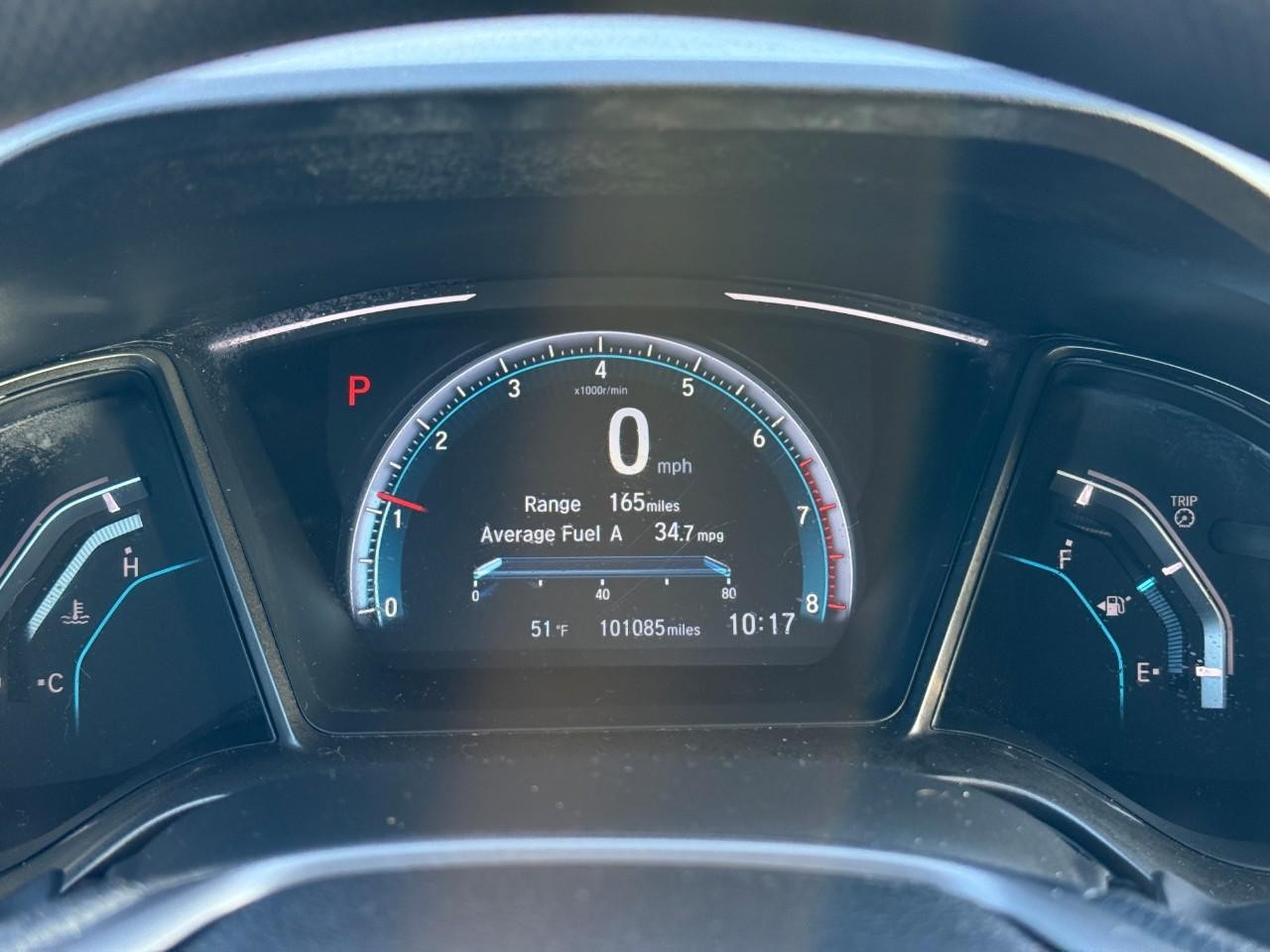 Honda Civic Hatchback Vehicle Full-screen Gallery Image 21