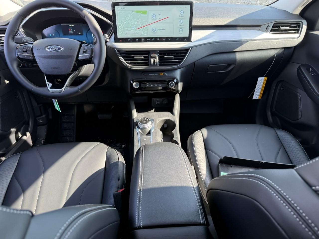 Ford Escape Vehicle Full-screen Gallery Image 06