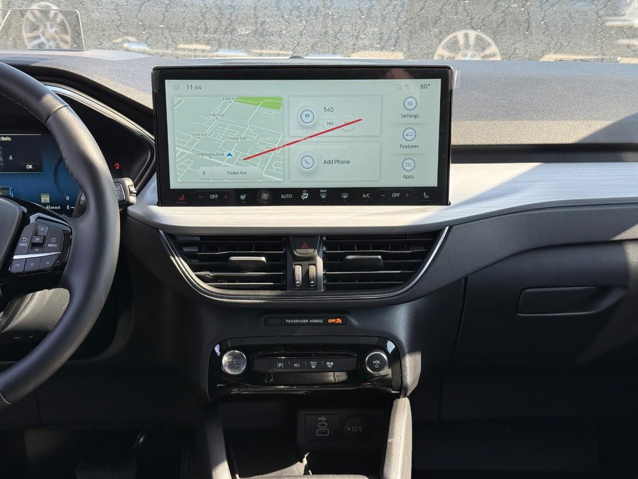 Ford Escape Vehicle Full-screen Gallery Image 08