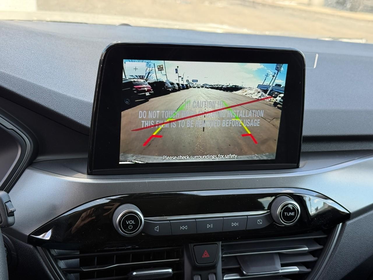 Ford Escape Vehicle Full-screen Gallery Image 19