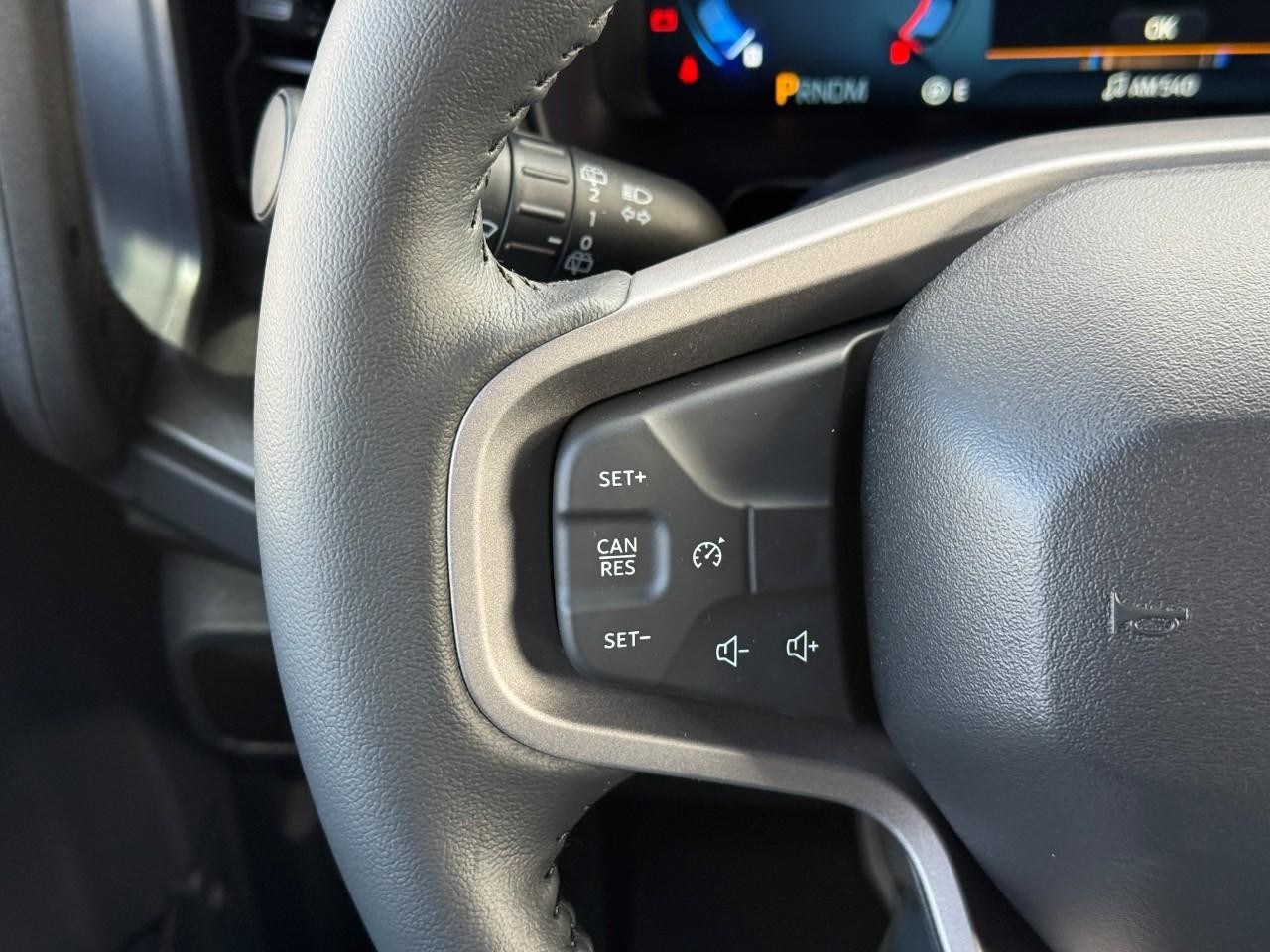 Ford Bronco Vehicle Full-screen Gallery Image 13