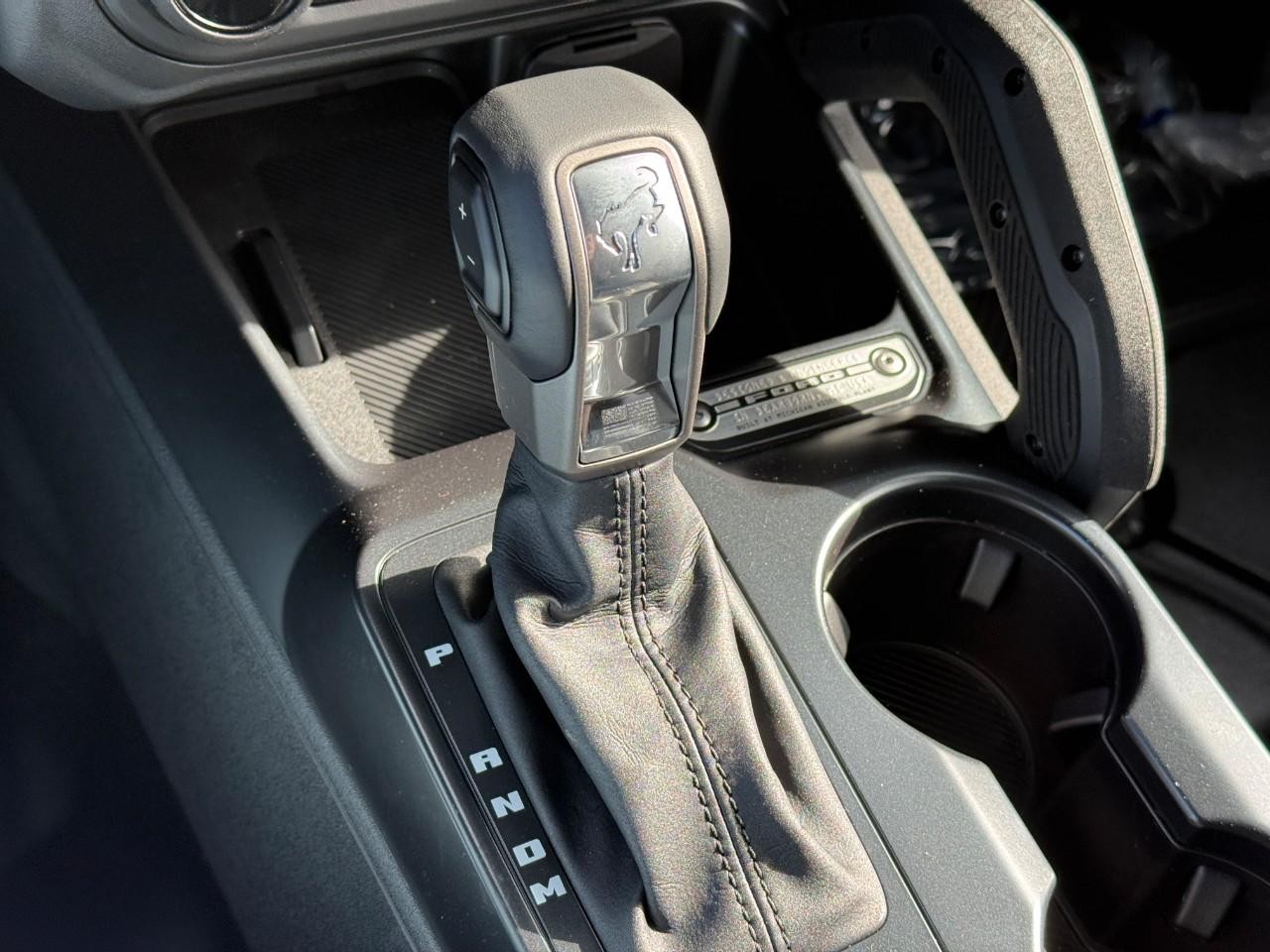 Ford Bronco Vehicle Full-screen Gallery Image 15