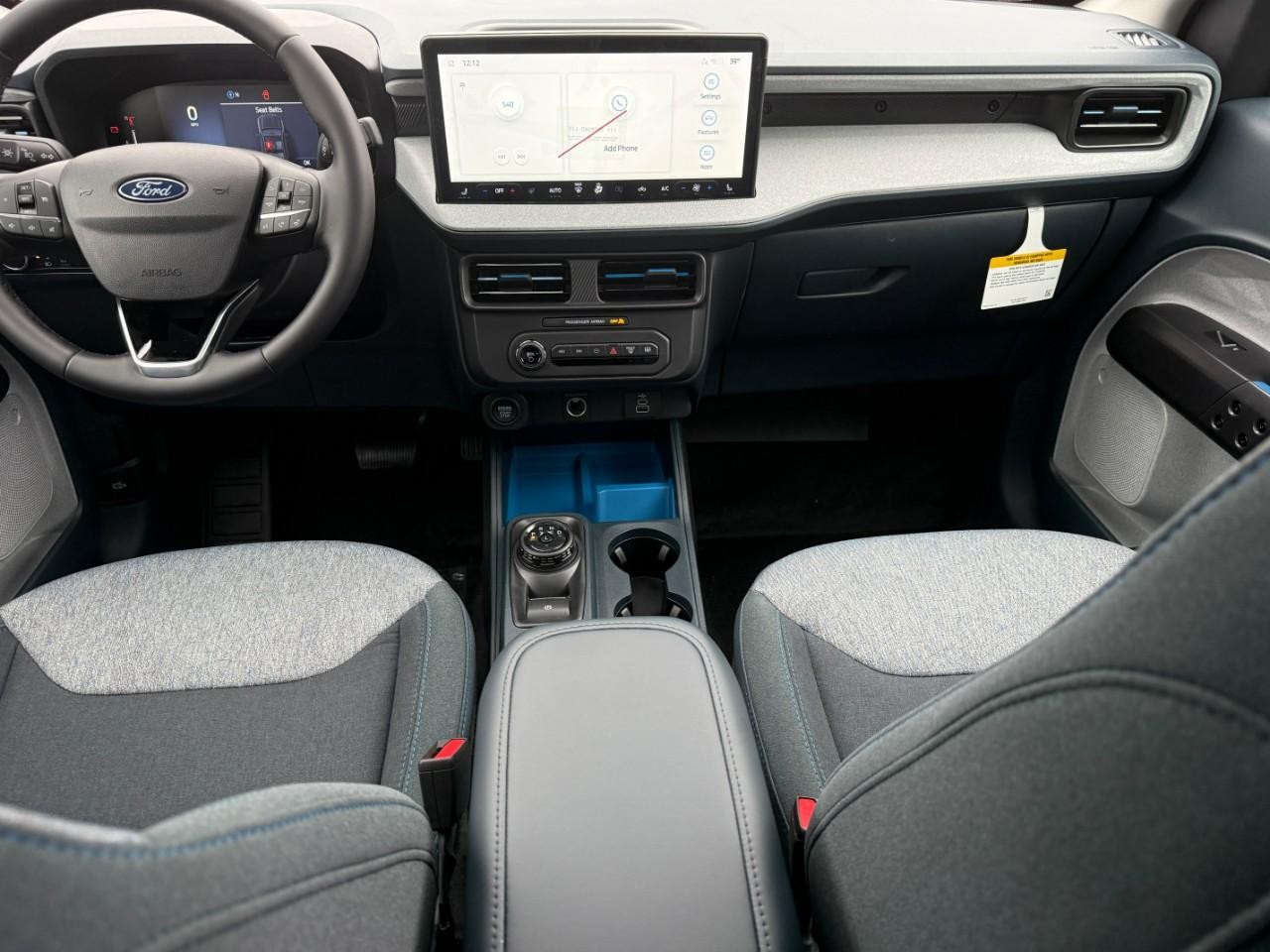 Ford Maverick Vehicle Full-screen Gallery Image 06