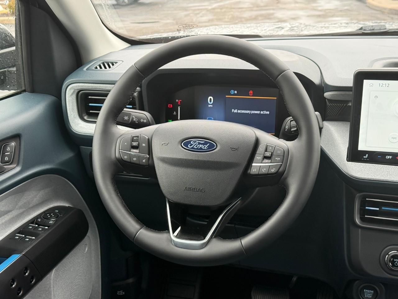 Ford Maverick Vehicle Full-screen Gallery Image 07