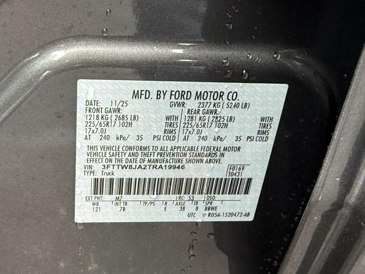 Ford Maverick Vehicle Full-screen Gallery Image 18