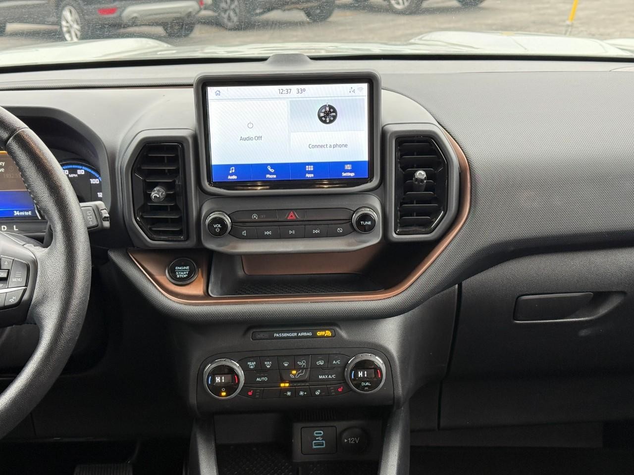 Ford Bronco Sport Vehicle Full-screen Gallery Image 13