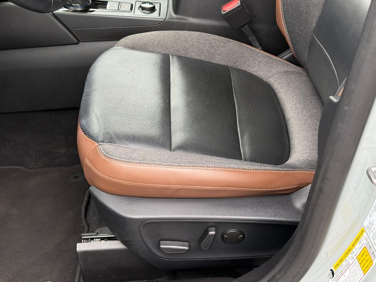 Ford Bronco Sport Vehicle Full-screen Gallery Image 17