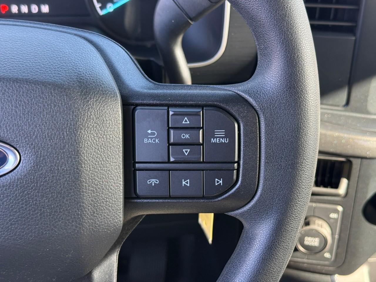 Ford F-150 Vehicle Full-screen Gallery Image 20