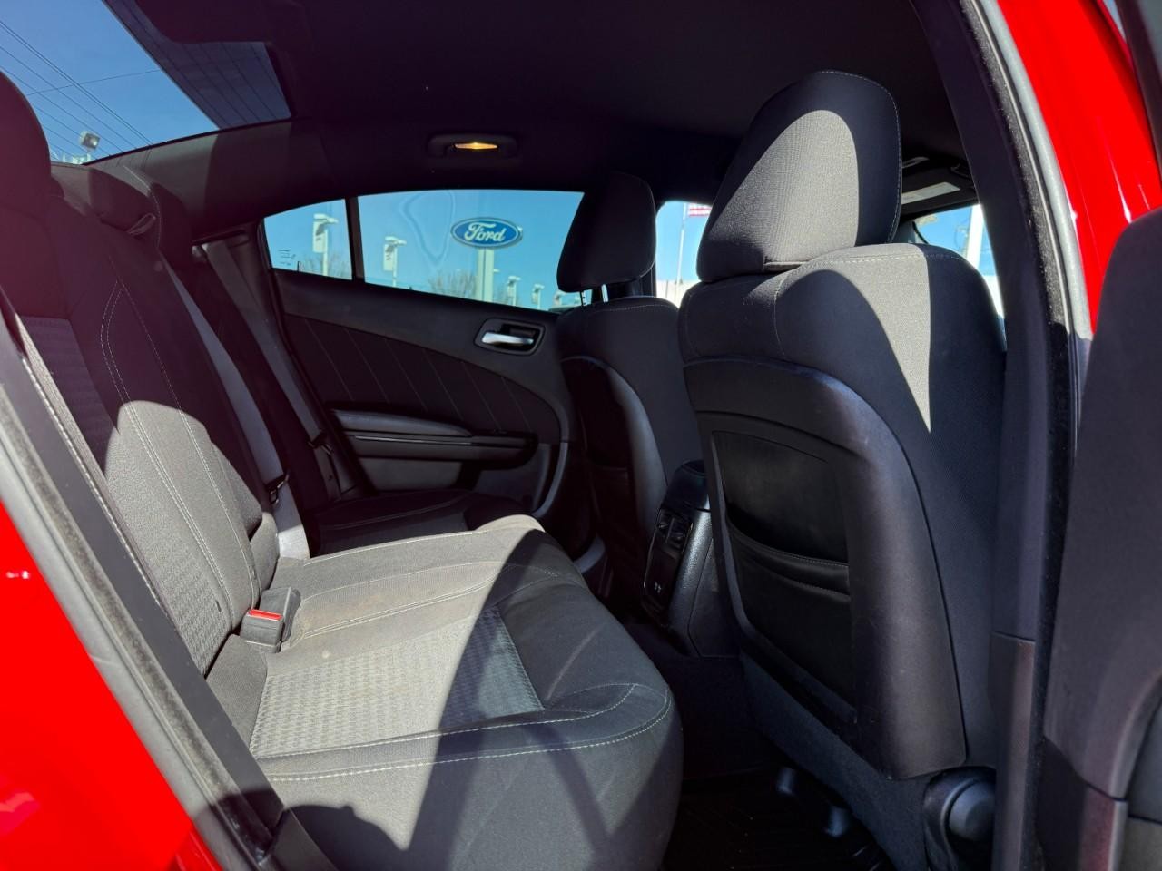 Dodge Charger Vehicle Full-screen Gallery Image 10