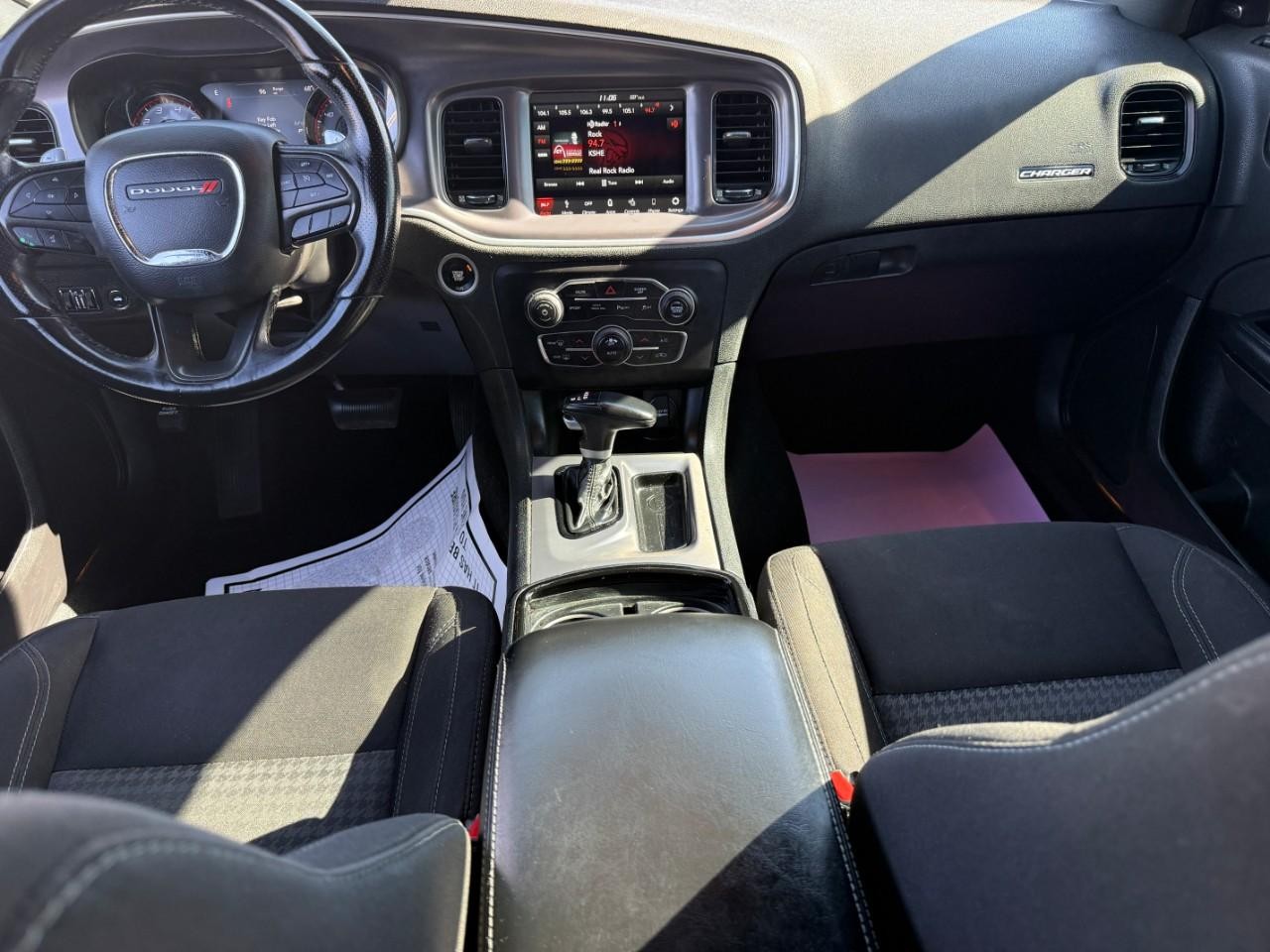 Dodge Charger Vehicle Full-screen Gallery Image 11