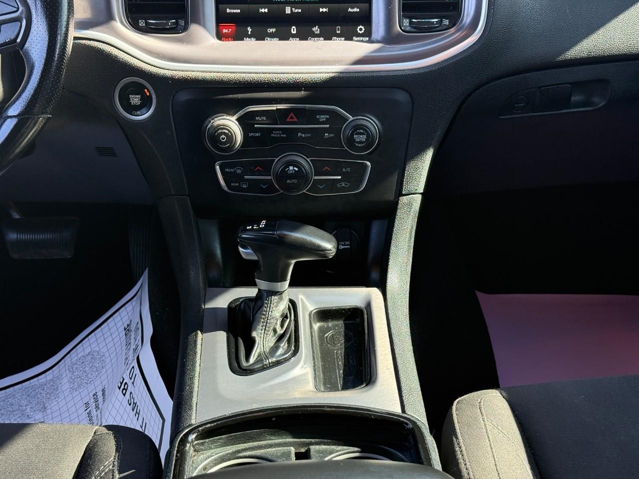 Dodge Charger Vehicle Full-screen Gallery Image 14