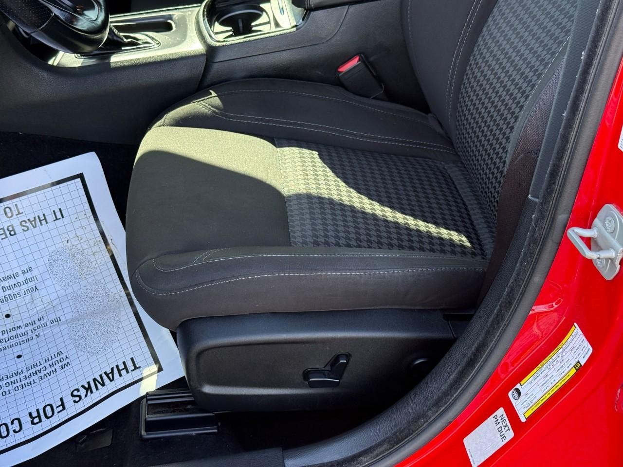 Dodge Charger Vehicle Full-screen Gallery Image 17