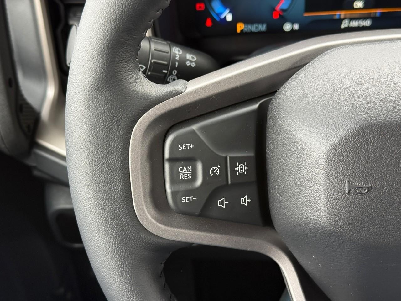 Ford Bronco Vehicle Full-screen Gallery Image 13